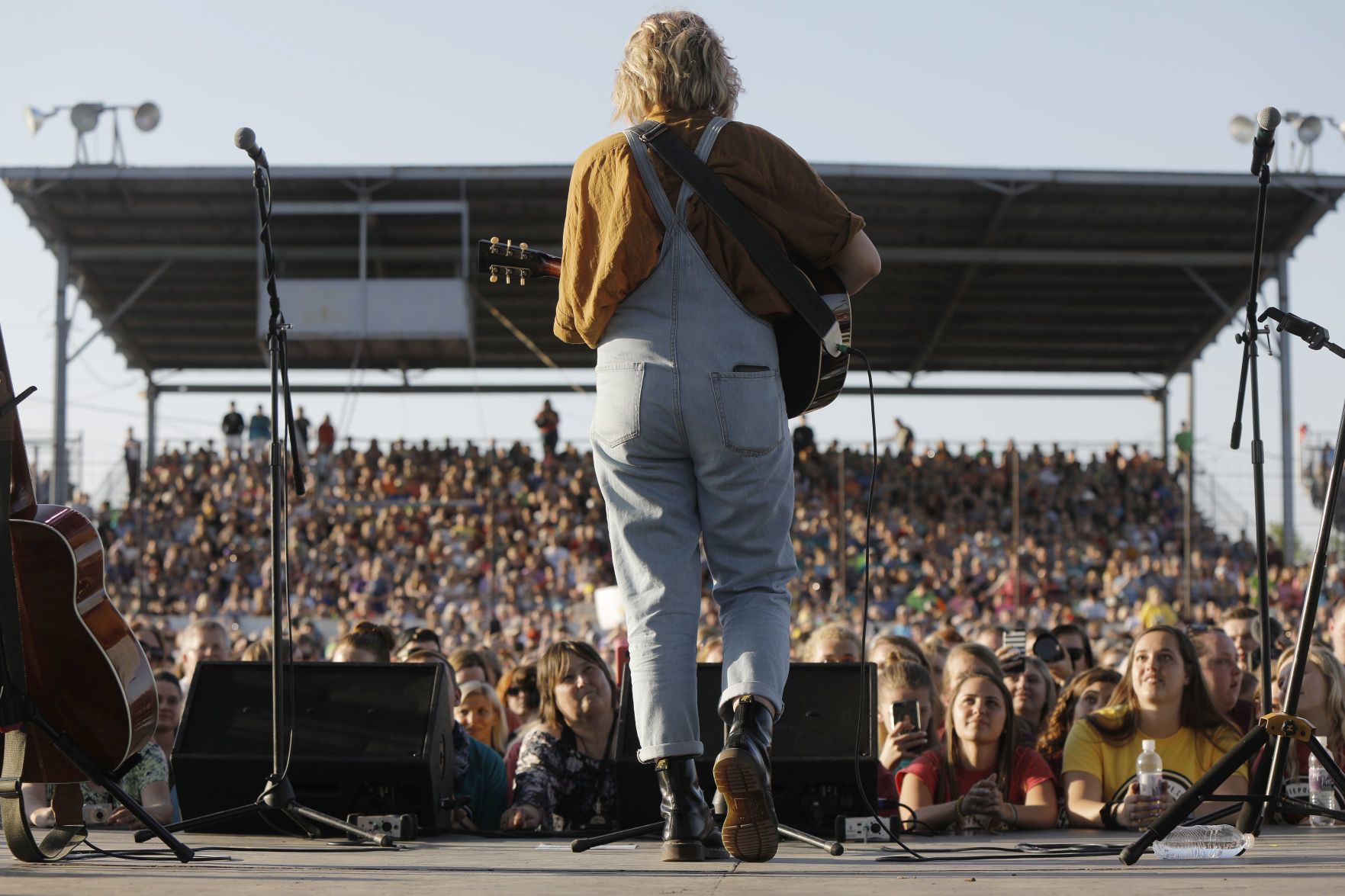051518mp-Maddie-Poppe-concert-40